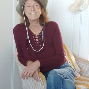 Meet your Posher, Teddi